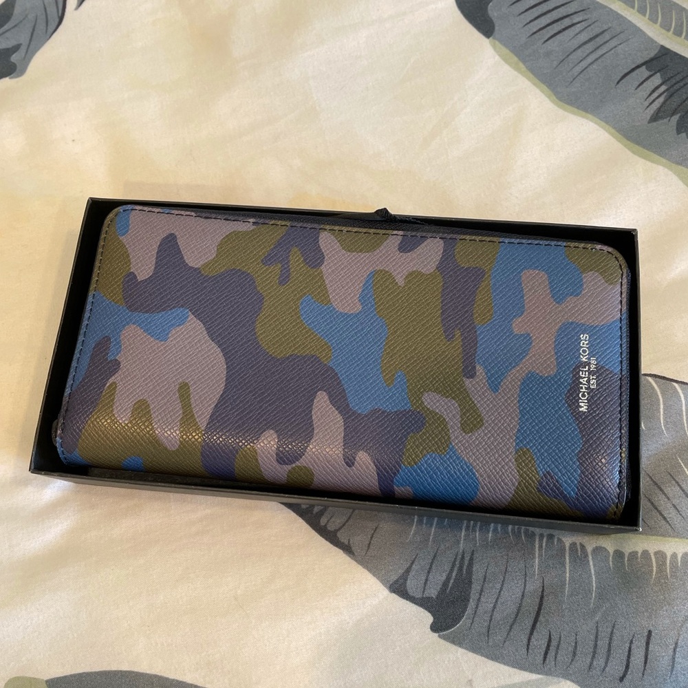 Michael Kors blue camo zip around wallet